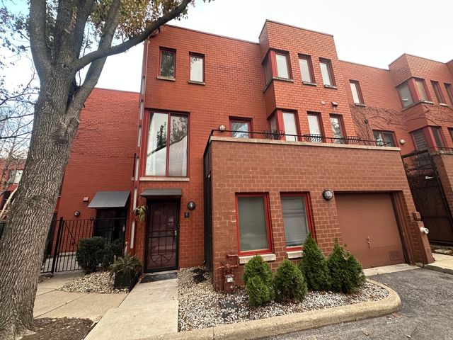 $3,650 | 1246 South Federal Street, Unit C | Dearborn Park