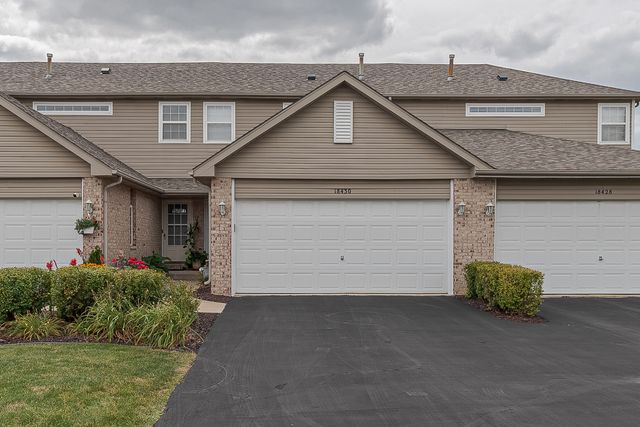 $275,000 | 18430 Zurich Lane | Tinley Park