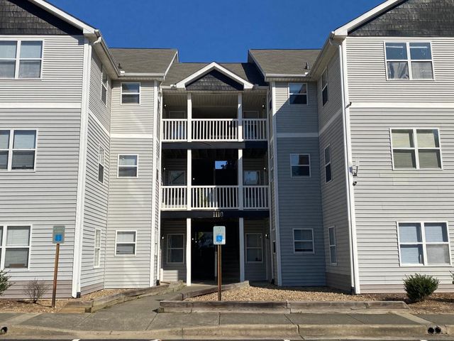 $625 | 1110 Carlton Avenue, Unit 301 | West Raleigh