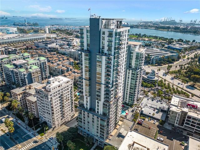 $875,000 | 400 West Ocean Boulevard, Unit 206 | Downtown Long Beach