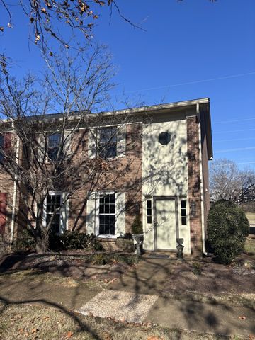 $2,100 | 405 General George Patton Road | River Plantation