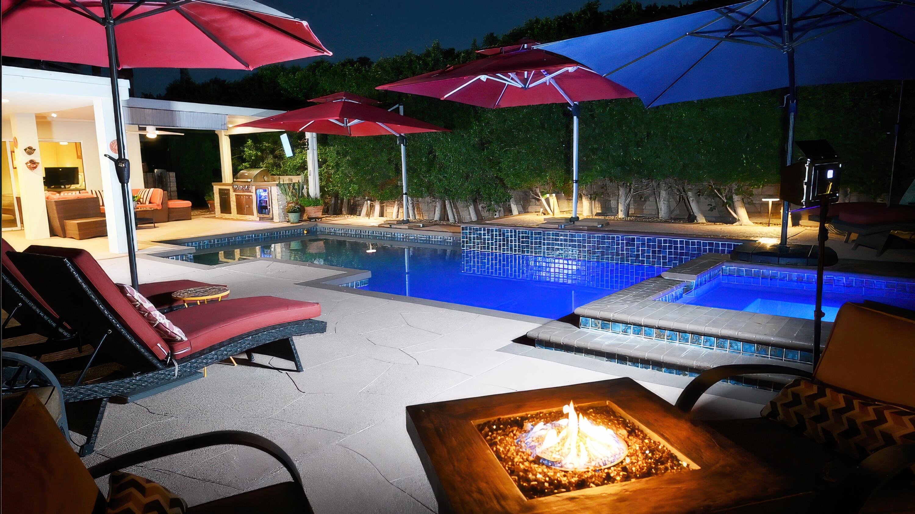 Pool with Firepit-gigapixel-standard v2-