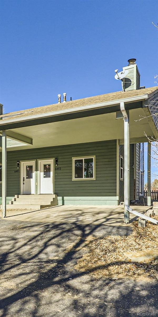 a view of a house with a outdoor space