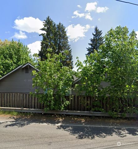 $399,900 | 1818 Olympic Highway South