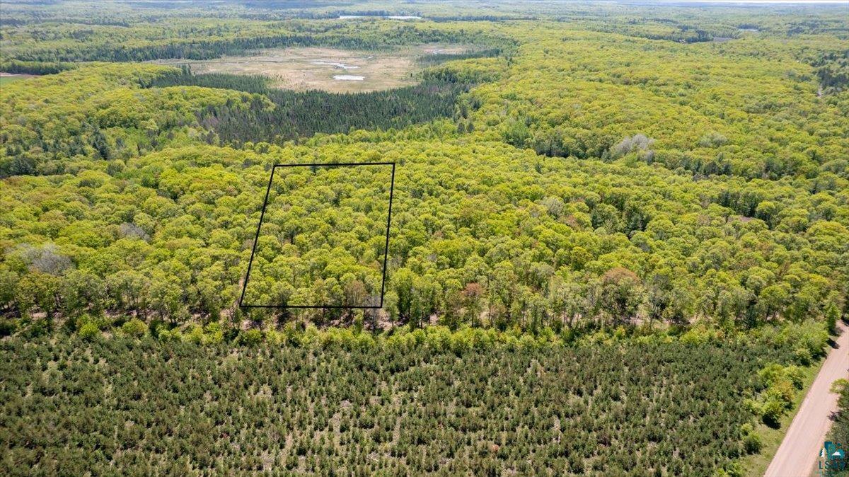 Birds eye view of property