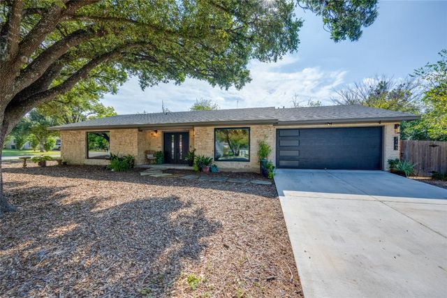 $759,000 | 7103 Langston Drive | Vintage Hills