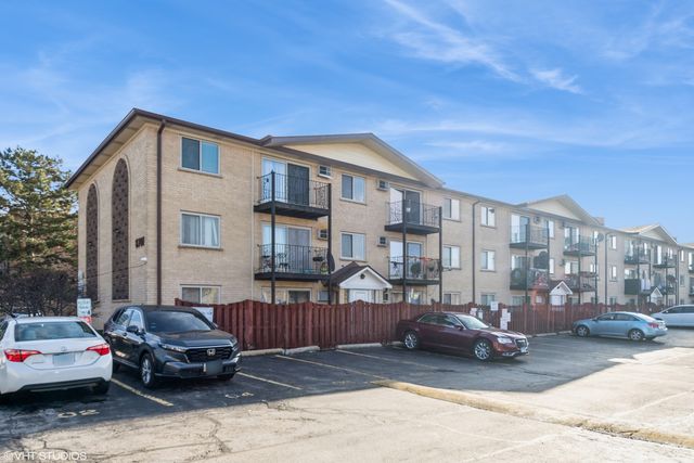 $225,000 | 8701 West Foster Avenue, Unit 301 | O'Hare