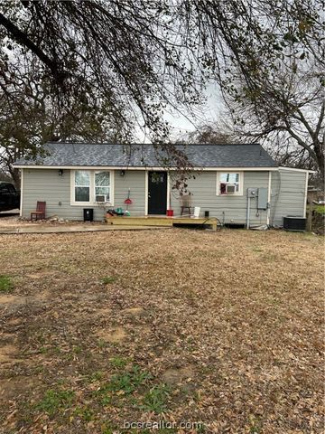 $250,000 | 1705 West State Highway 21 | Bryan