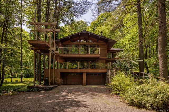 $1,150,000 | 258 Woodstock Road | Washington