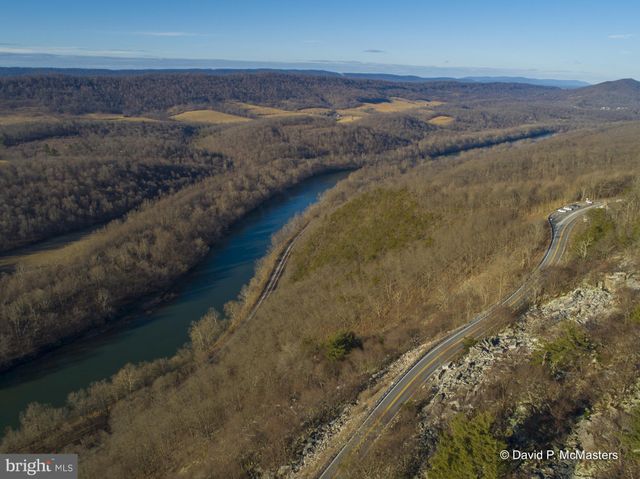 $565,500 | 9 Route Berkeley Springs