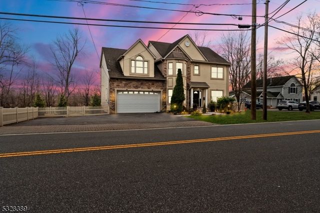 $855,000 | 24 Lincoln Park Road | Pequannock