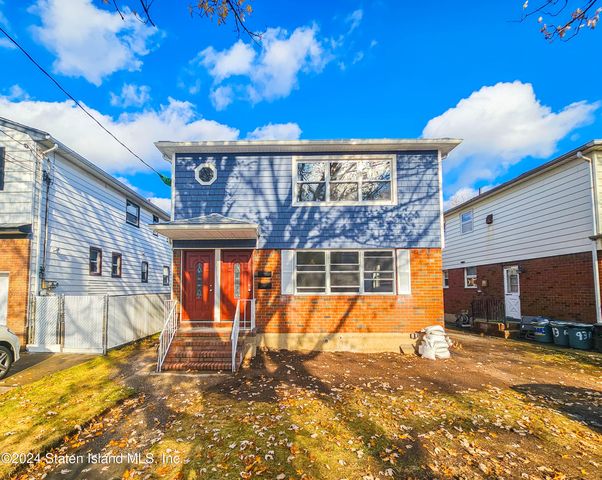 $1,289,000 | 89 Reno Avenue | New Dorp