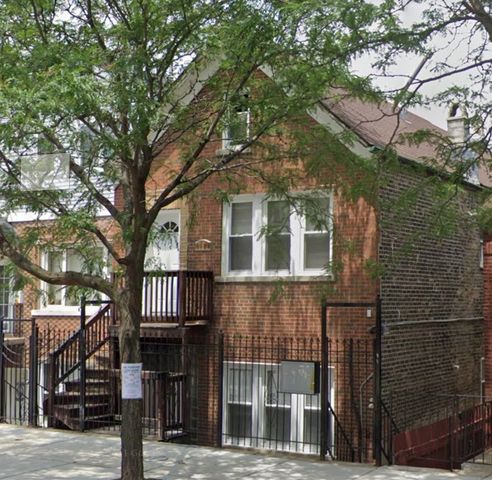 $1,650 | 1824 West 22nd Place, Unit 2R | Heart of Chicago