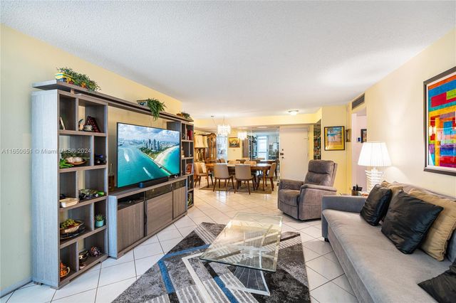 $415,000 | 231 174th Street, Unit 1201 | Sunny Isles Beach