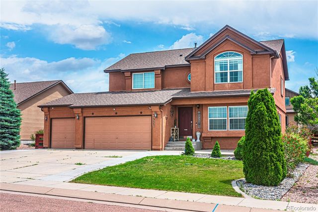 $529,900 | 3455 Spitfire Drive | Clearview Estates