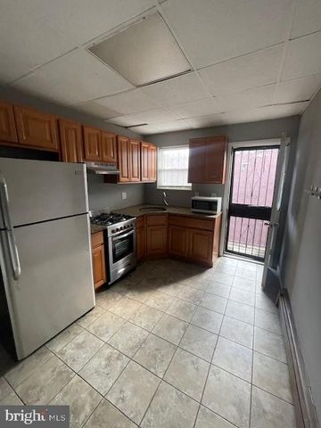 $975 | 3532 Wharton Street, Unit 2 | Grays Ferry