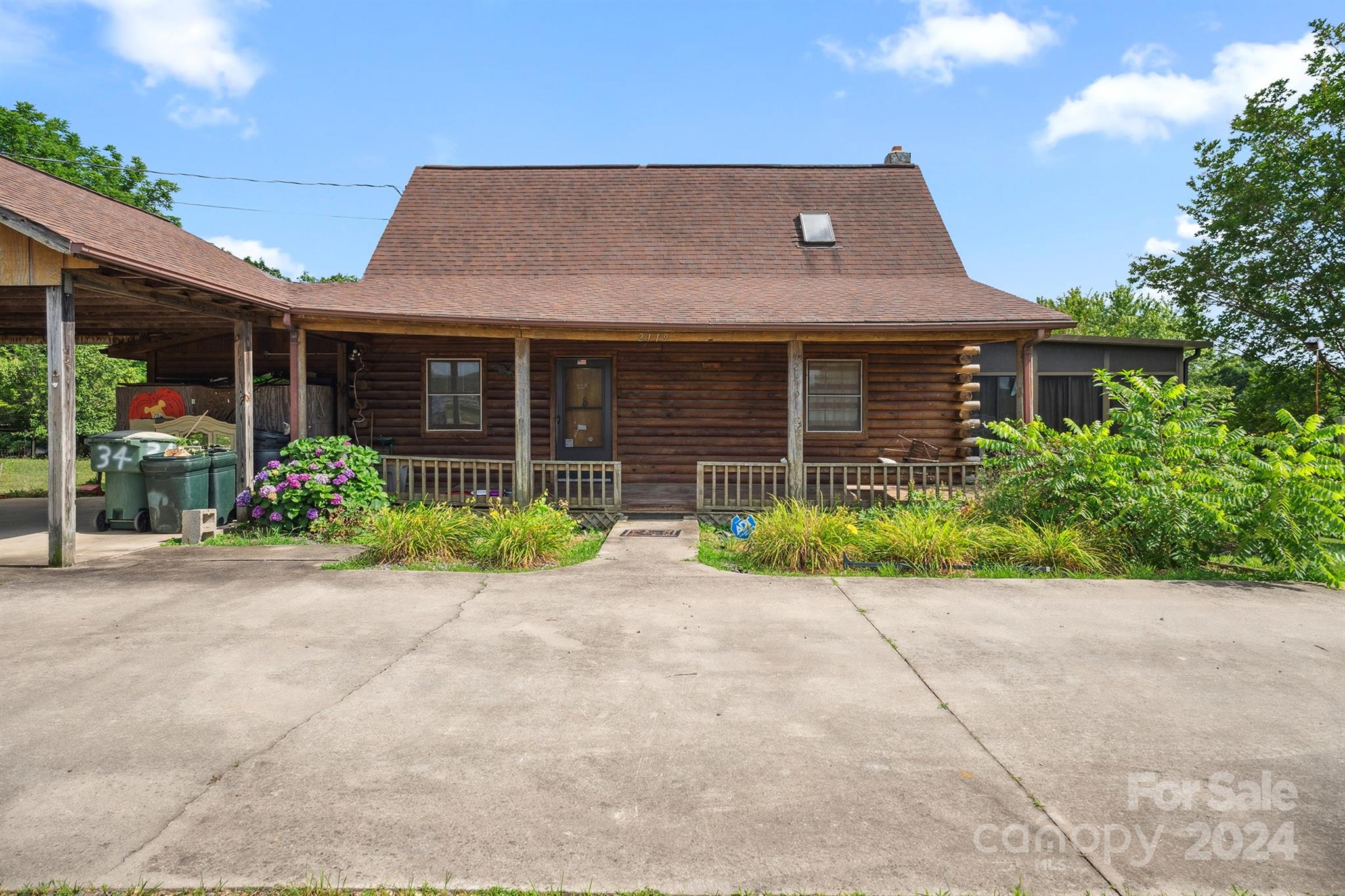 front view of house with a yard