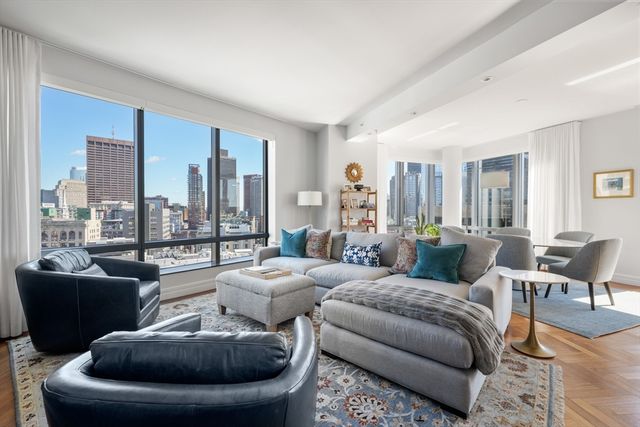 $2,375,000 | 1 Avery Street, Unit 19D | Midtown Boston