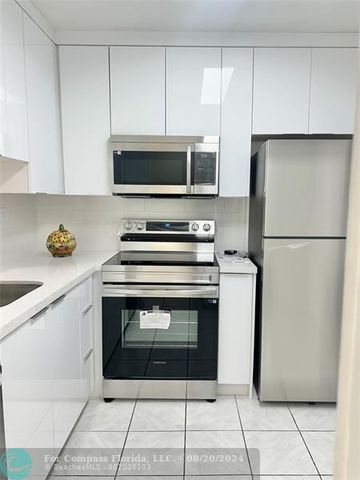 $174,750 | 5001 West Oakland Park Boulevard, Unit 203 | Lauderdale Lakes West Gate