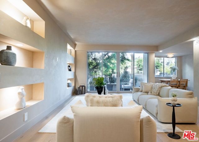 $2,100,000 | 818 North Doheny Drive, Unit 205 | West Hollywood Vicinity