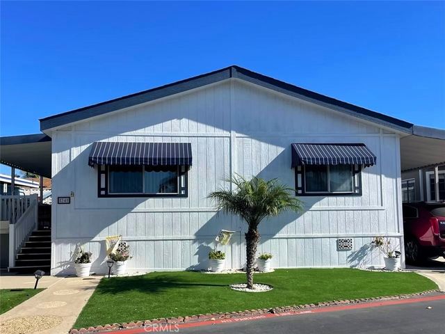 $159,500 | 19361 Brookhurst Street, Unit 34 | South Huntington Beach