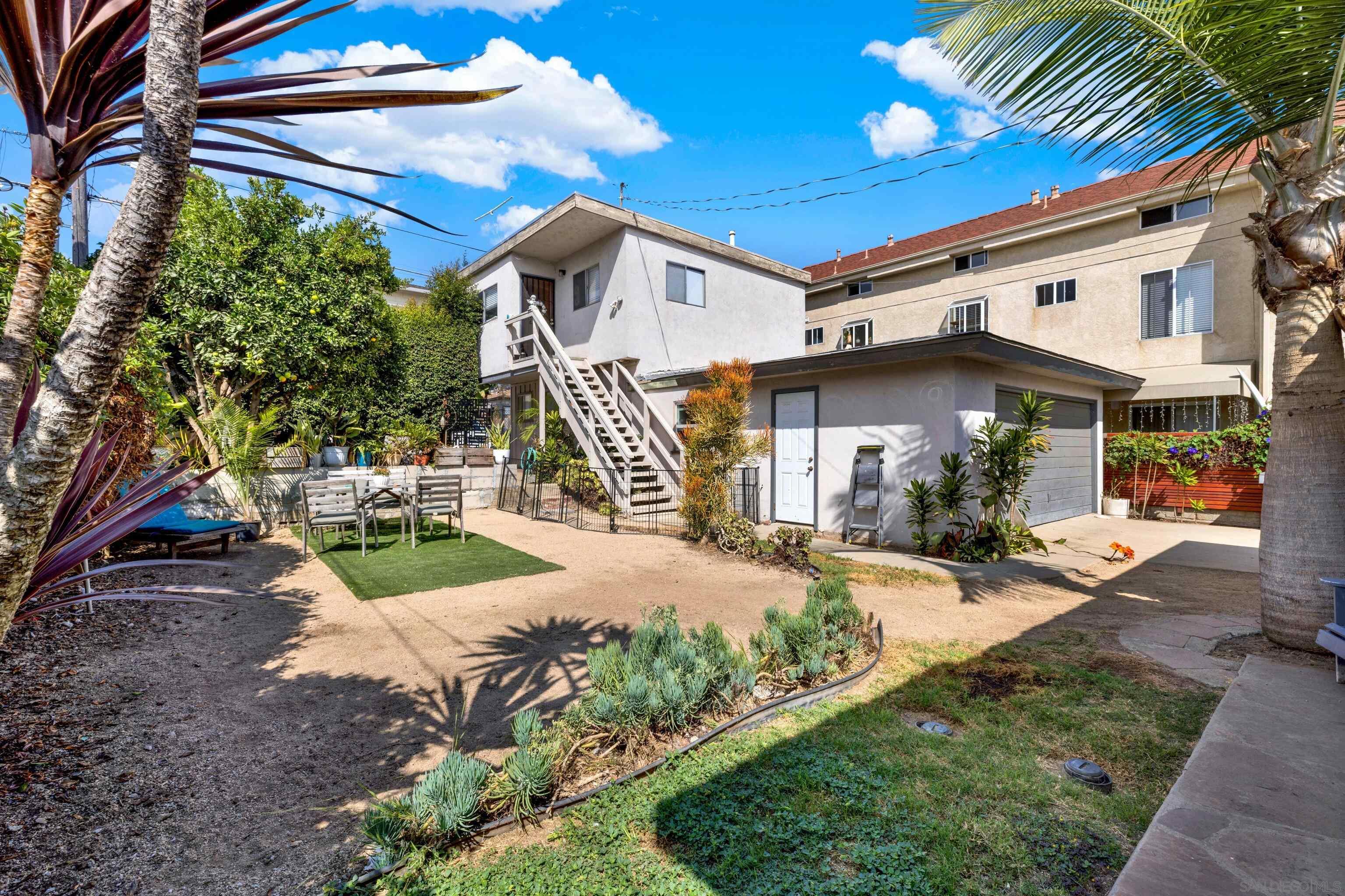 a view of a house with entertaining space