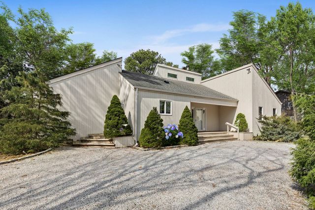 9 Bridle Path | Westhampton Beach