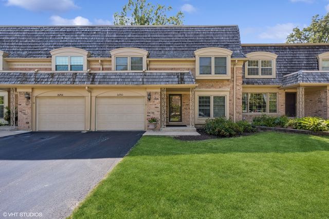 $499,000 | 2S750 Ave Orleans | York Township - DuPage County