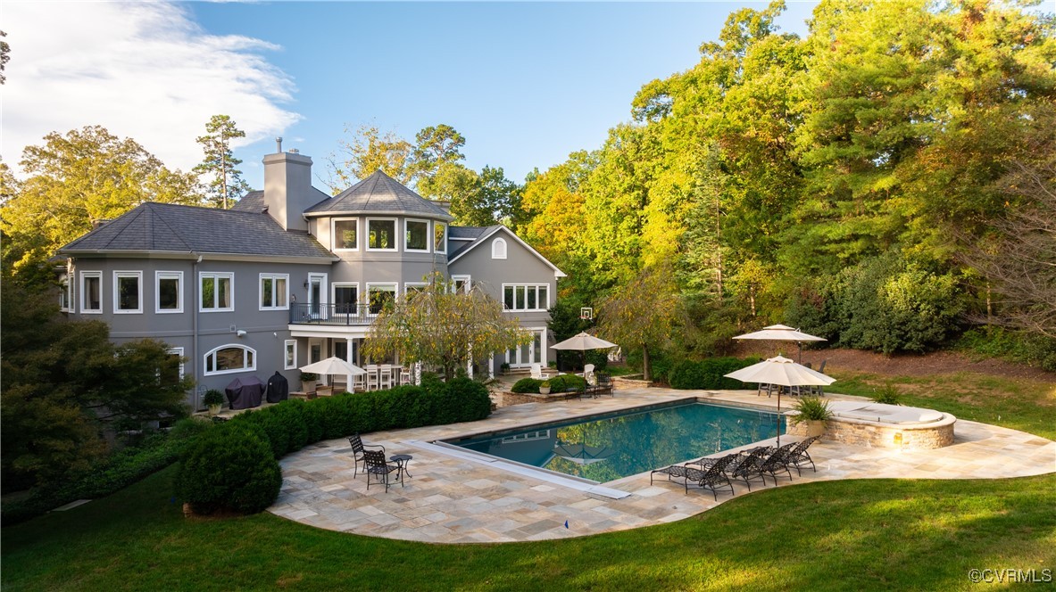 Hot tub for 12, gunite pool with retractable cover