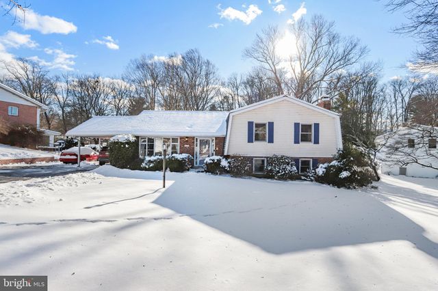 $735,000 | 312 Beaumont Road | Sherwood Forest Manor