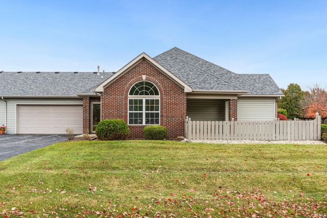 $216,000 | 7105 Fallingbrook Lane | Northeast Fort Wayne