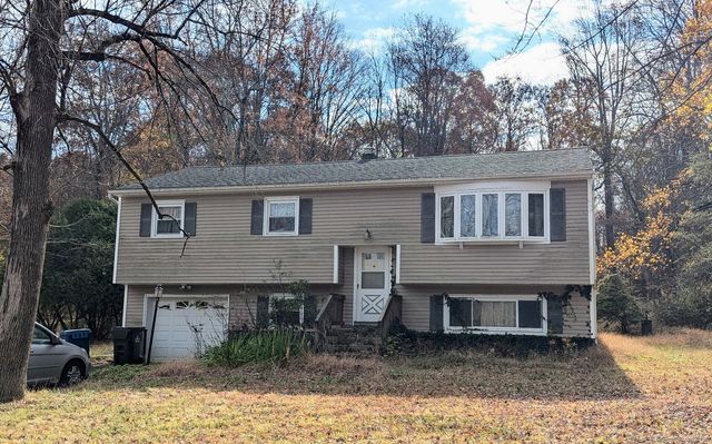 $399,900 | 36 Benson Drive | Danbury