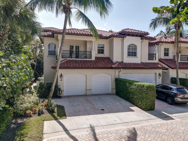 $990,000 | 66 Marina Gardens Drive | Palm Beach Gardens