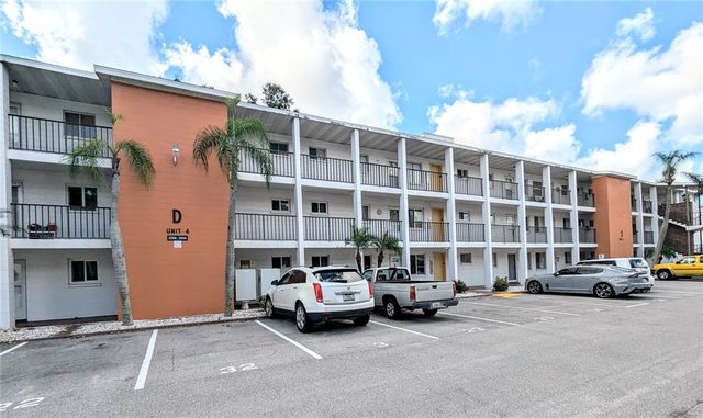 $118,900 | 2224 Canal Drive, Unit D24 | Bayshore Gardens