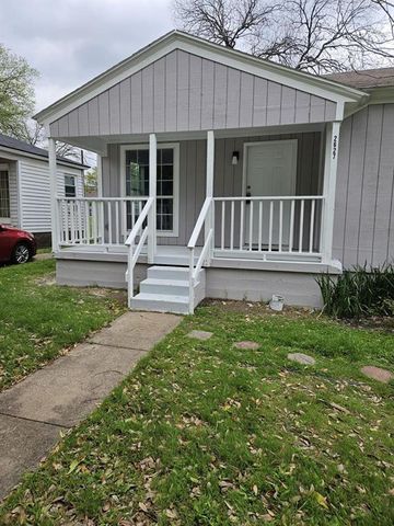 $291,000 | 2627 Sharon Street | North Oak Cliff