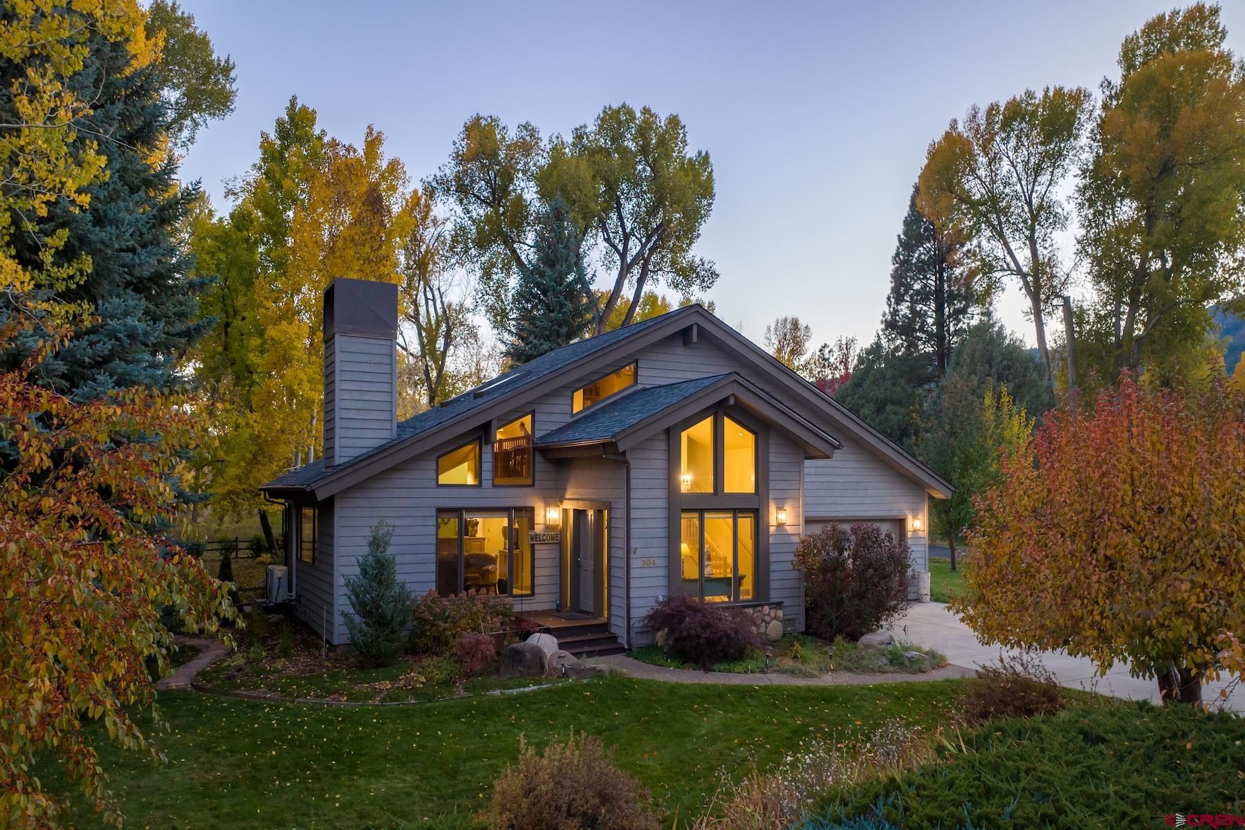 How To Create A Modern Farmhouse Kitchen - Cottonwood and Co