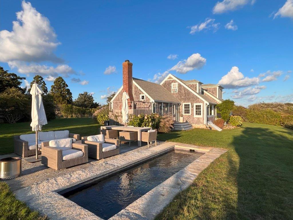 a view of a house with pool