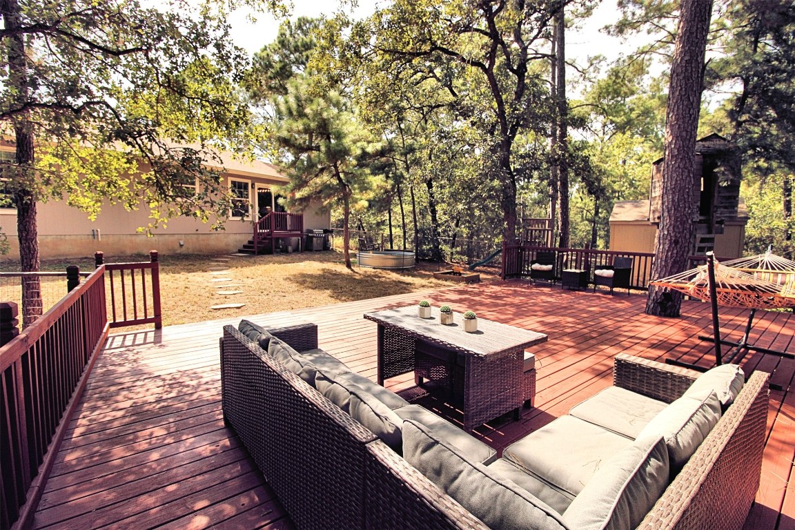 600 sq ft Deck overlooking Private Greenbelt, no Neighbors creating your own Park like setting.