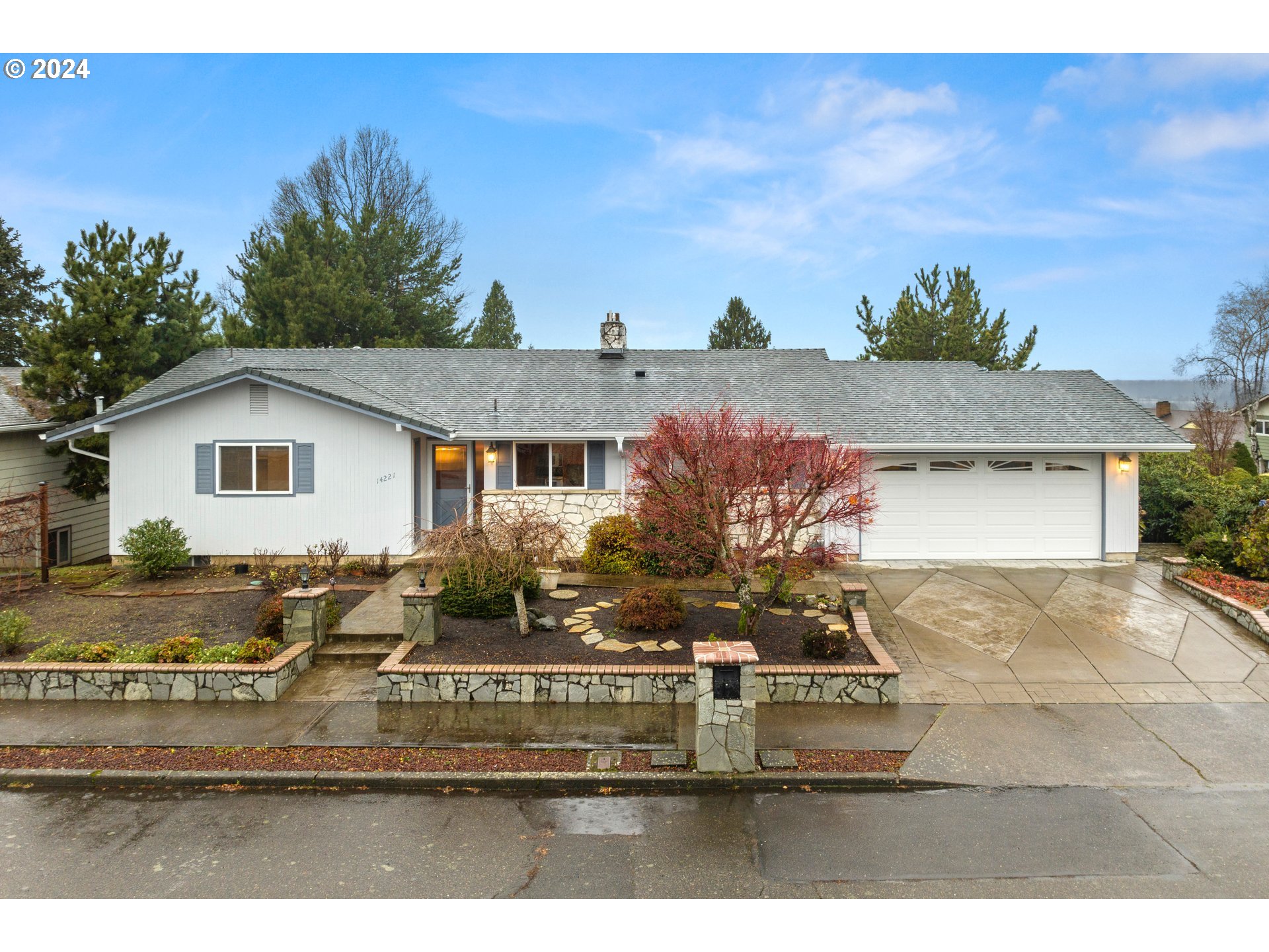 a view of house with outdoor space