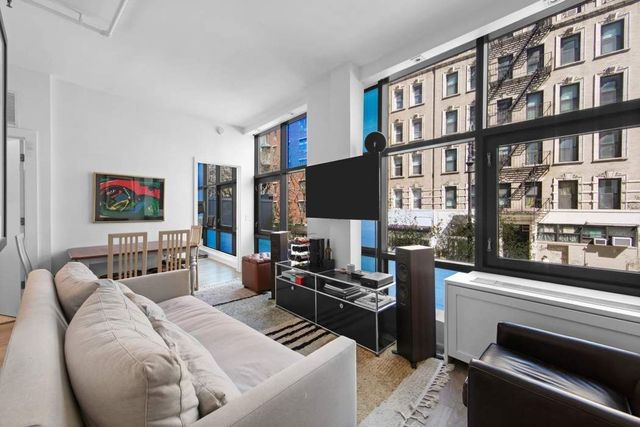 $999,500 | 105 Norfolk Street, Unit 2B | Lower East Side