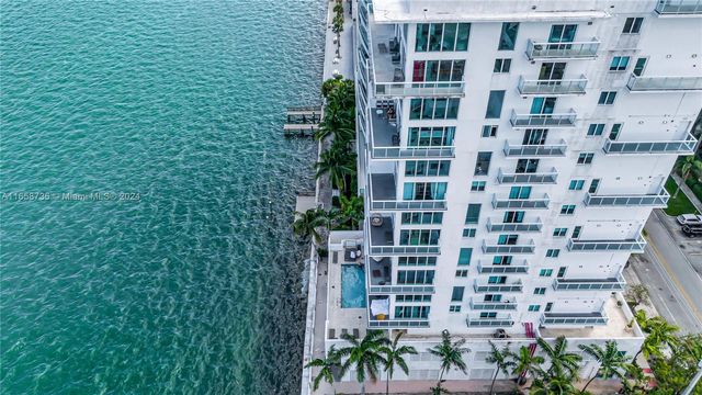 $25,000,000 | 7939 East Drive, Unit 15 | North Bay Village