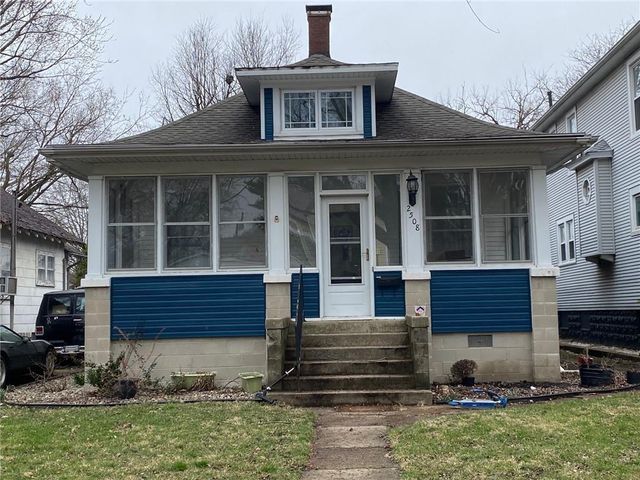 $129,500 | 2508 Prairie Avenue | Mattoon