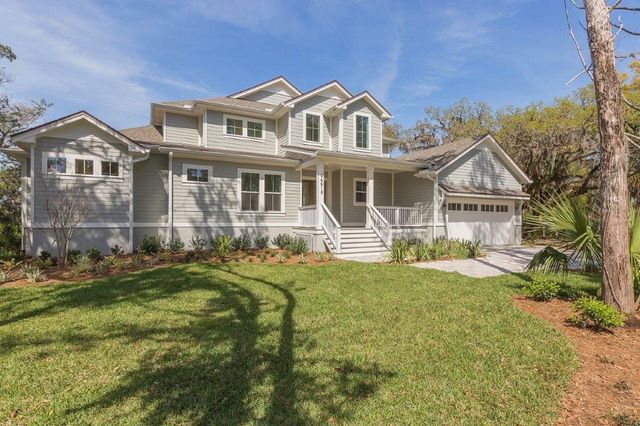 $1,590,000 | 96613 Bay View Drive | Oyster Bay