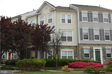 $2,600 | 21804 Dragons Green Square | Ashburn