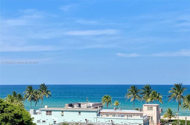 $425,000 | 1501 South Ocean Drive, Unit 702 | South Central Beach