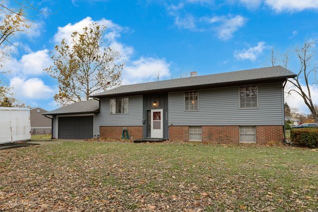 $270,000 | 2509 Fairway Drive | Joliet