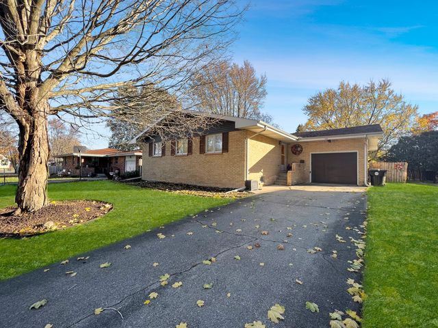 $190,000 | 590 Hazelcrest Drive | Rantoul