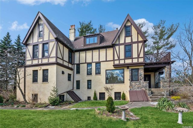 $4,195,000 | 180-24 Radnor Street | Jamaica Estates