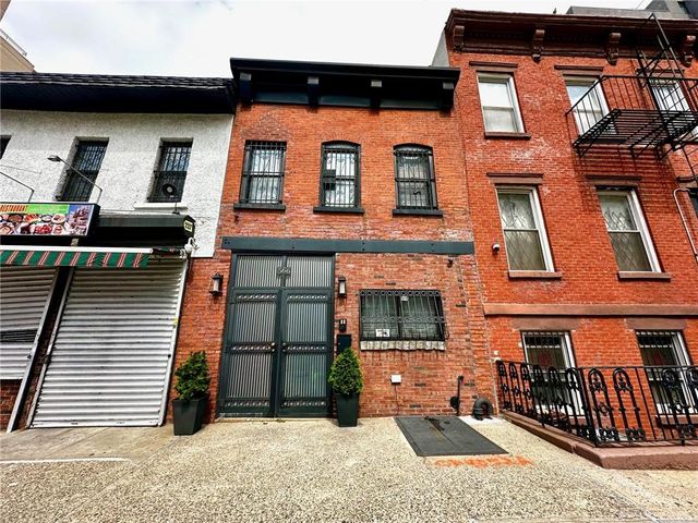 $5,500 | 566 4th Avenue | Gowanus