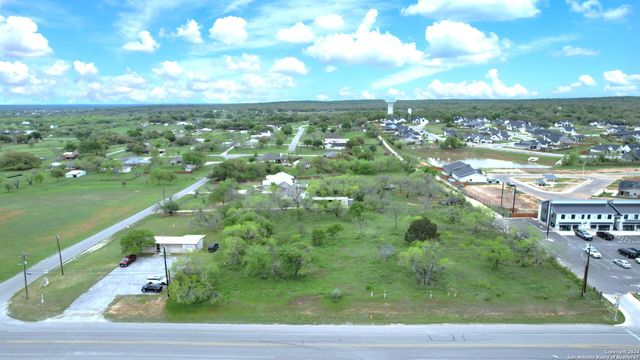 $575,000 | 408 Bluebonnet Drive | Country Gardens